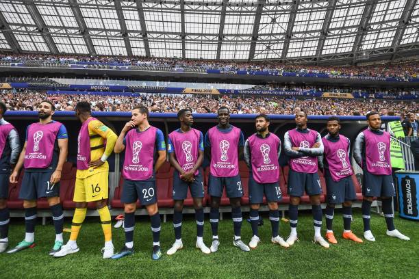 他的未来将 他的未来将