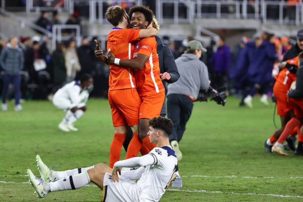 跨越争冠的 跨越争冠的